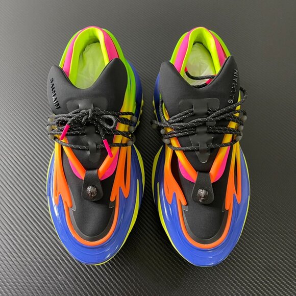 Balmain Colorful Pointed-Toe Sneakers For Men And Women - Picture 7 of 9